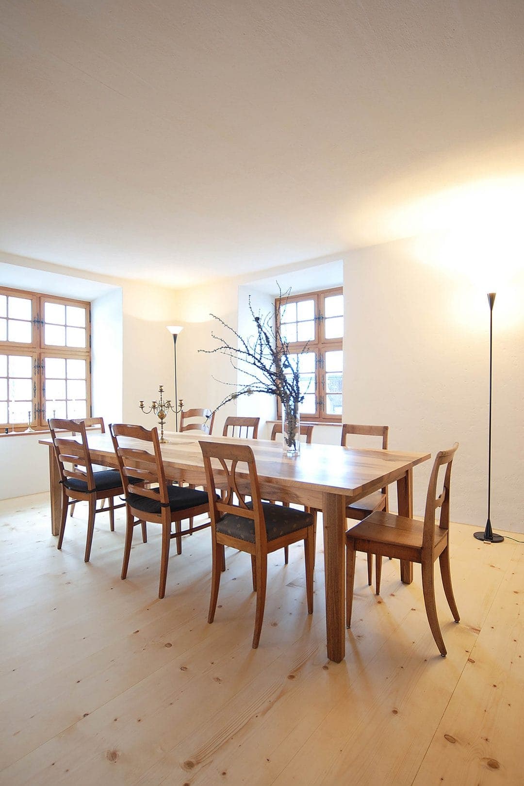 Odermatt Ideenschreinerei Wohnraum Tisch mit Stühlen